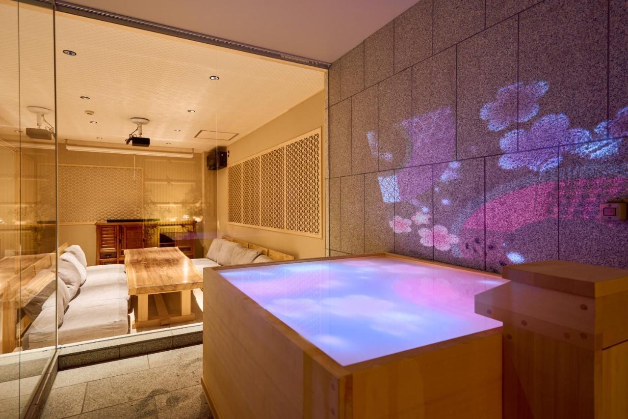 Konjakuso Osaka Tempozan "Ikesu" Projection M Apping Spa Konjakuso Osaka Tempozan "Takadoro" Wheel View Dış mekan fotoğraf